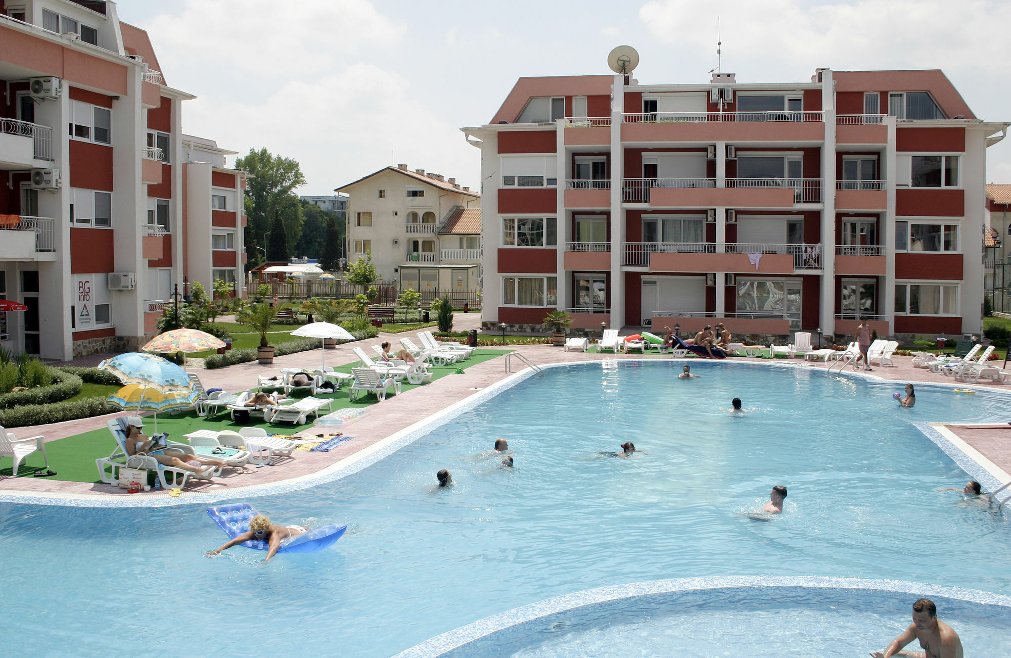 Sunny Fort Apartments Słoneczny Brzeg Zewnętrze zdjęcie